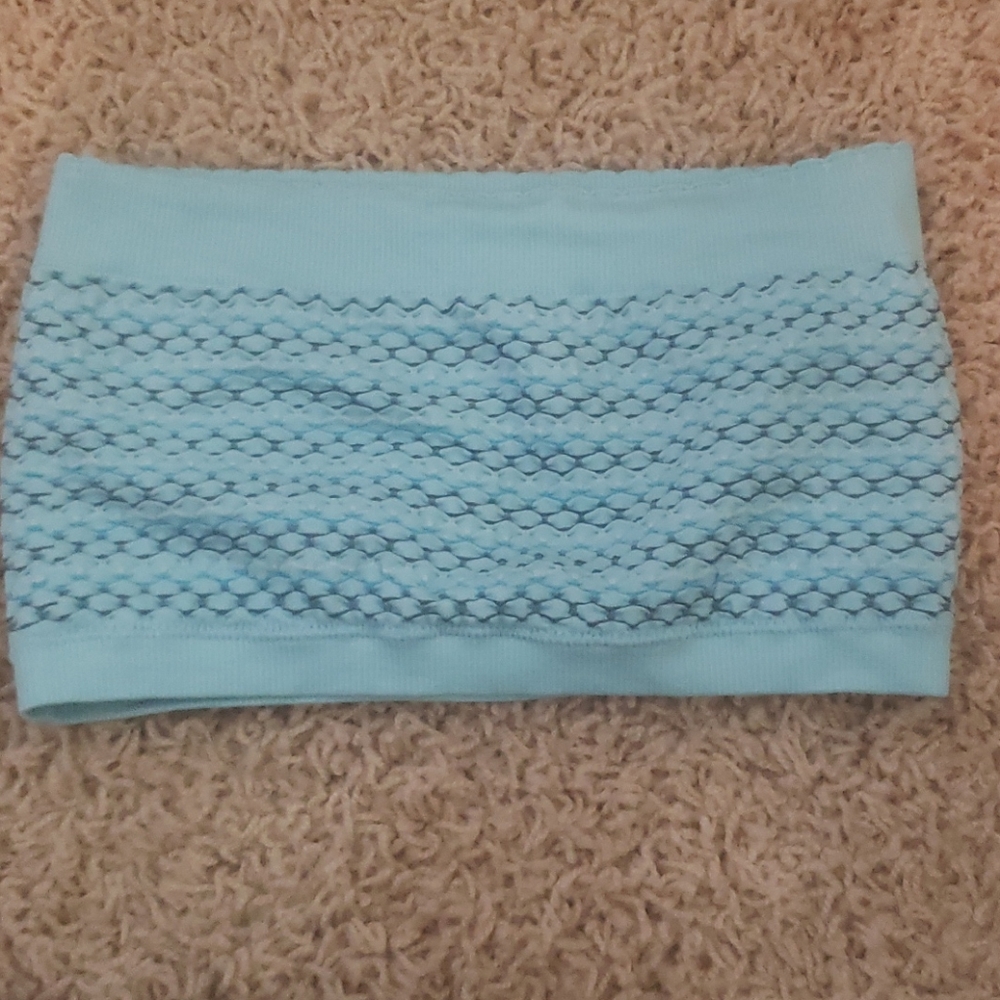 A blue tube top.